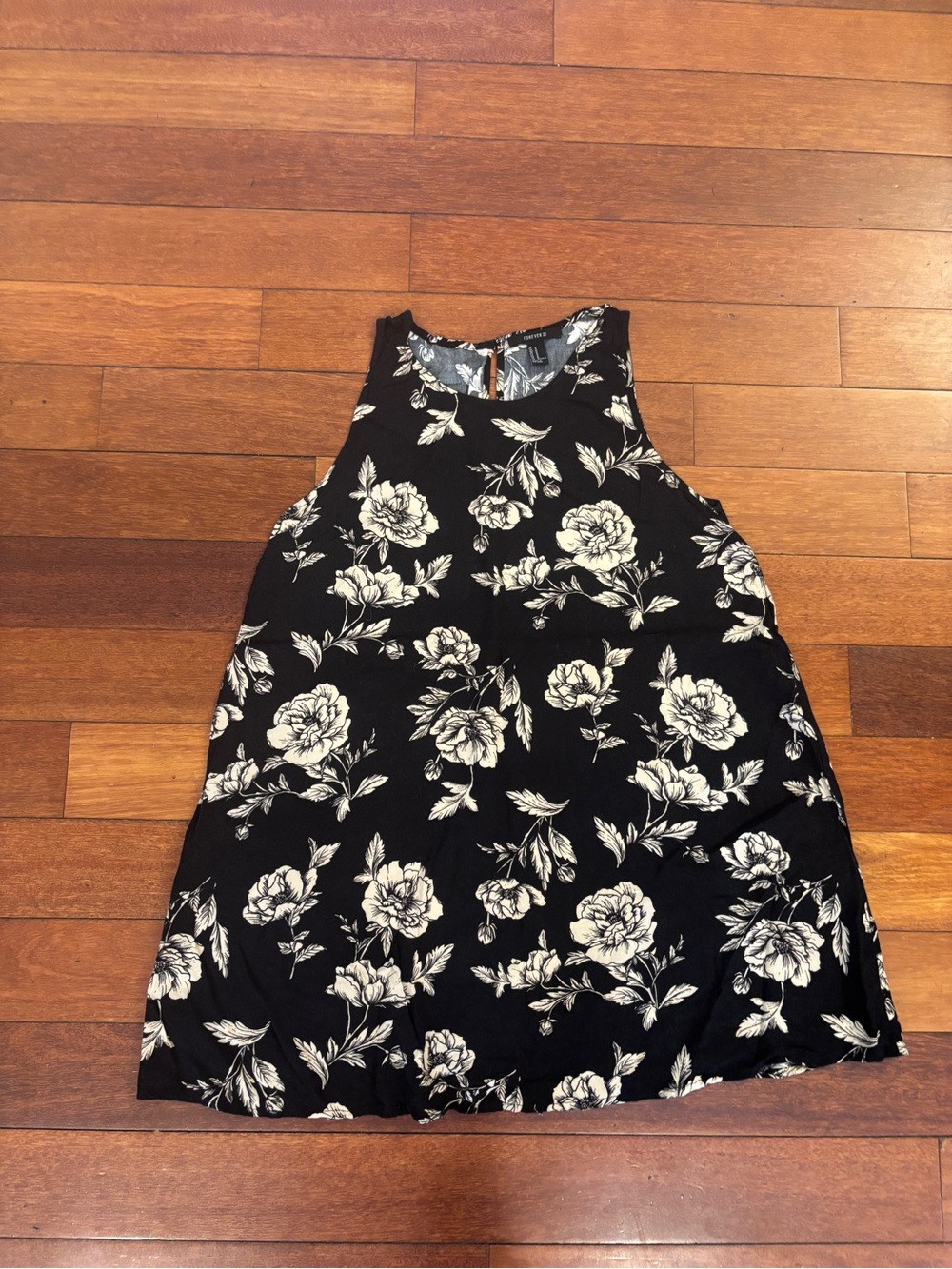 Forever 21 Black Tunic with White Floral Print size Medium